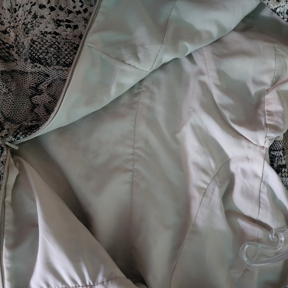 Hutch Size.6Keeley Fit & Flare Dress Silver Black Gold Snake Skin.like New. - Picture 6 of 7